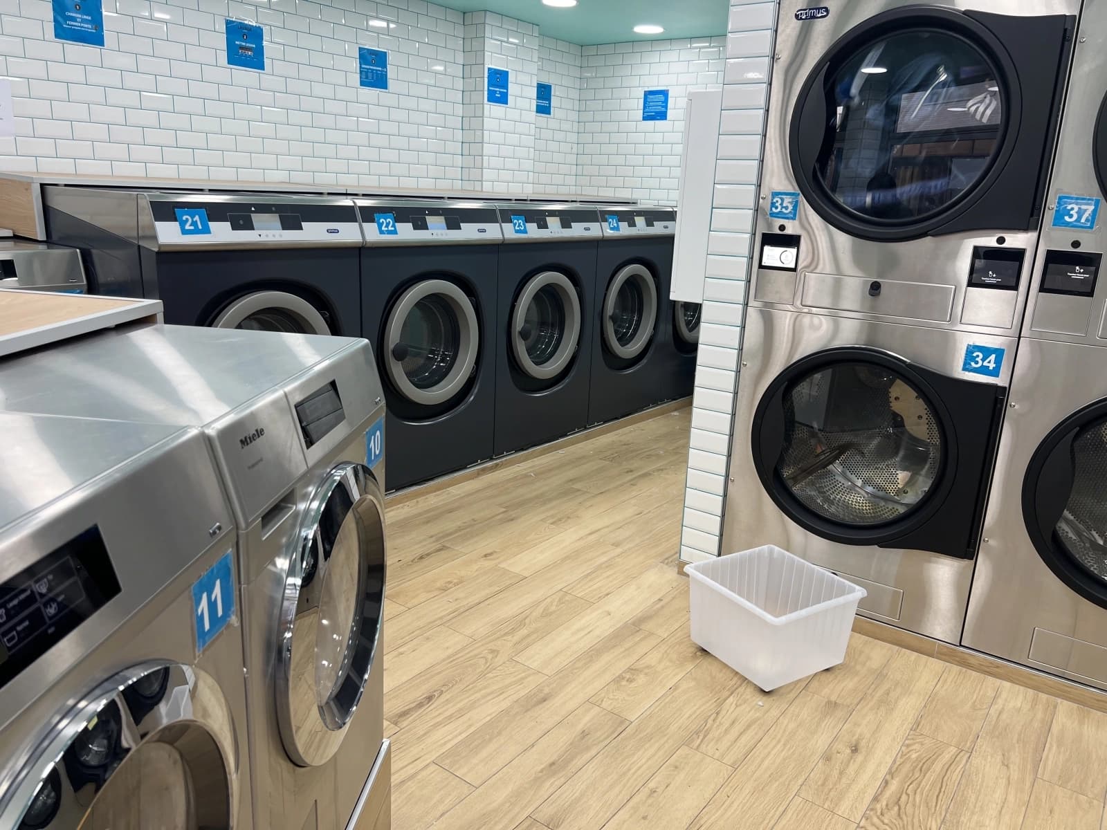 Ma Pince à Linge — Gare de Saint-Denis, Saint-Denis — photo 3