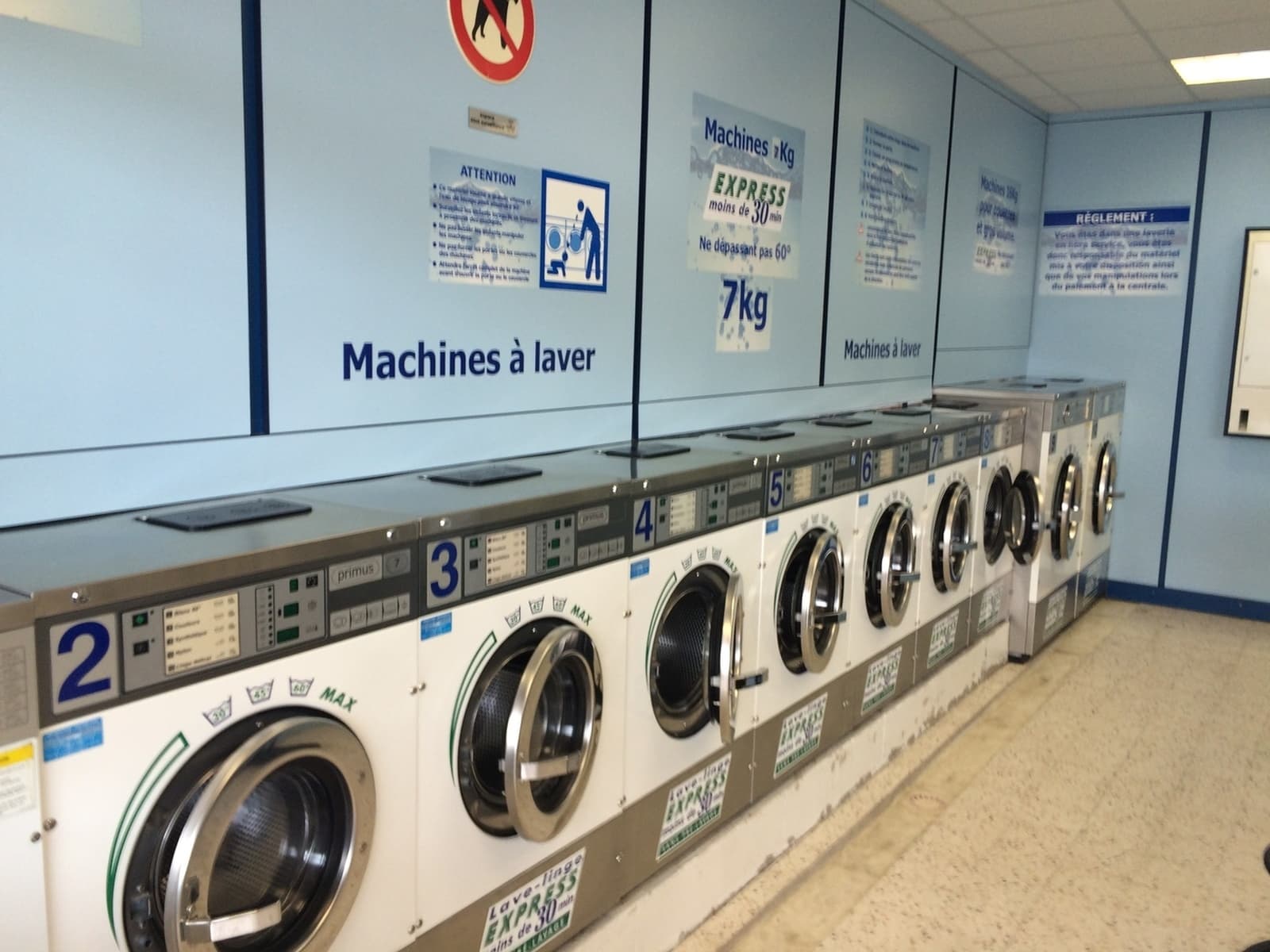 Ma Pince à Linge — Centre Cial de la Butte Montceau, Avon — photo 2
