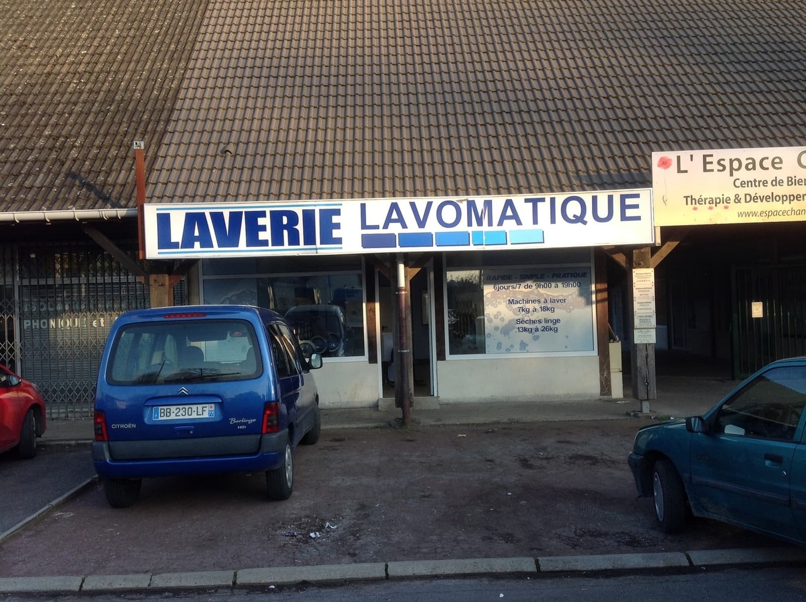 Laverie libre-service Ma Pince à Linge — Centre Cial de la Vilaubois, Dammarie-Les Lys