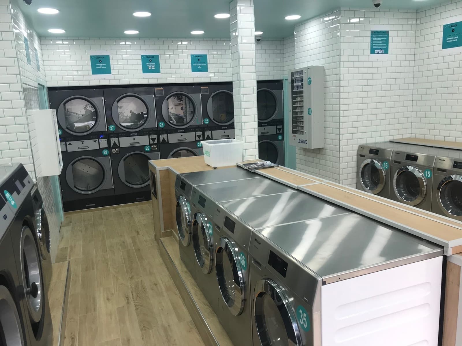Laverie libre-service Ma Pince à Linge — Boulevard de Grenelle, Paris 15è