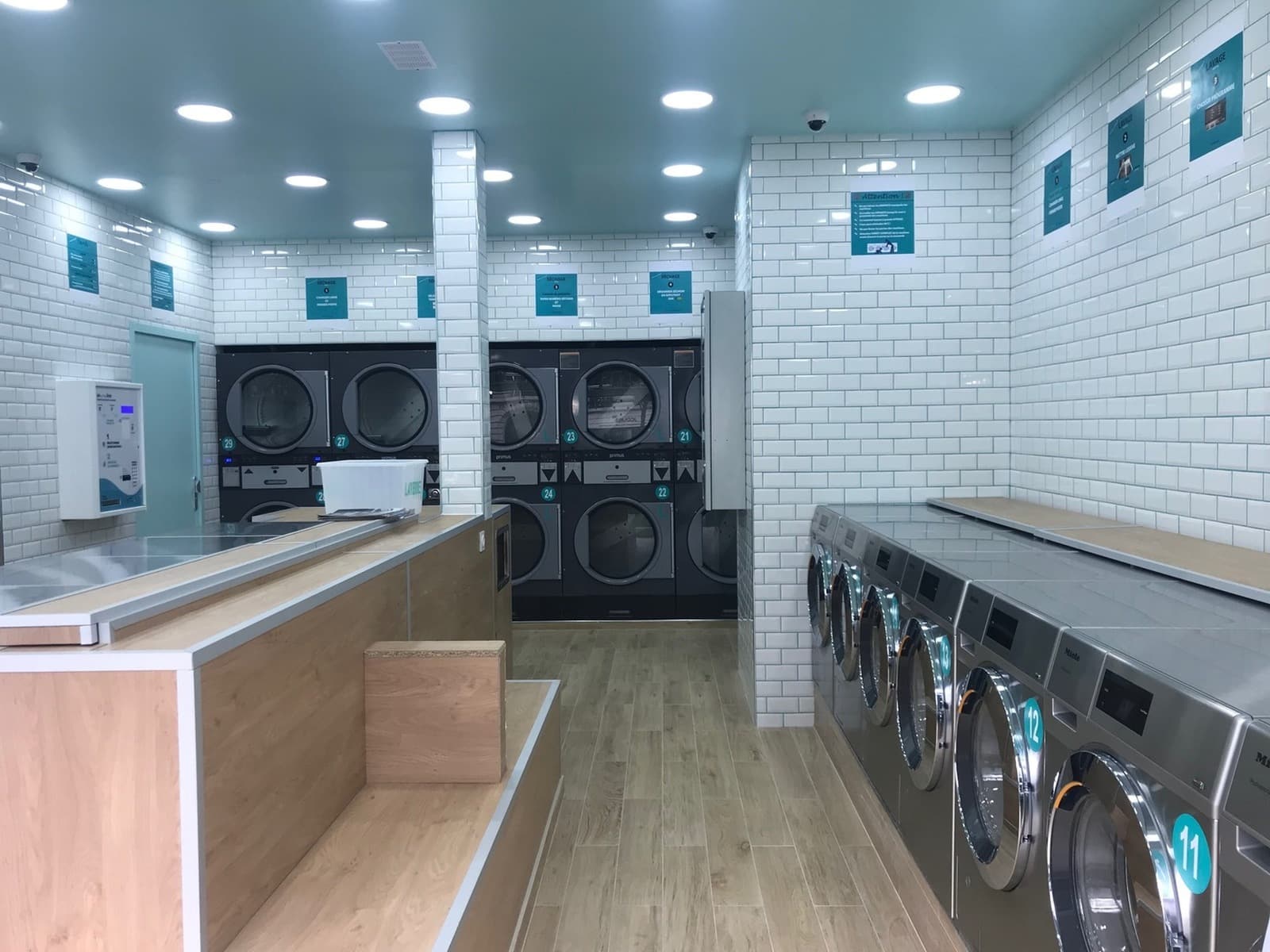 Ma Pince à Linge — Boulevard de Grenelle, Paris 15è — photo 3