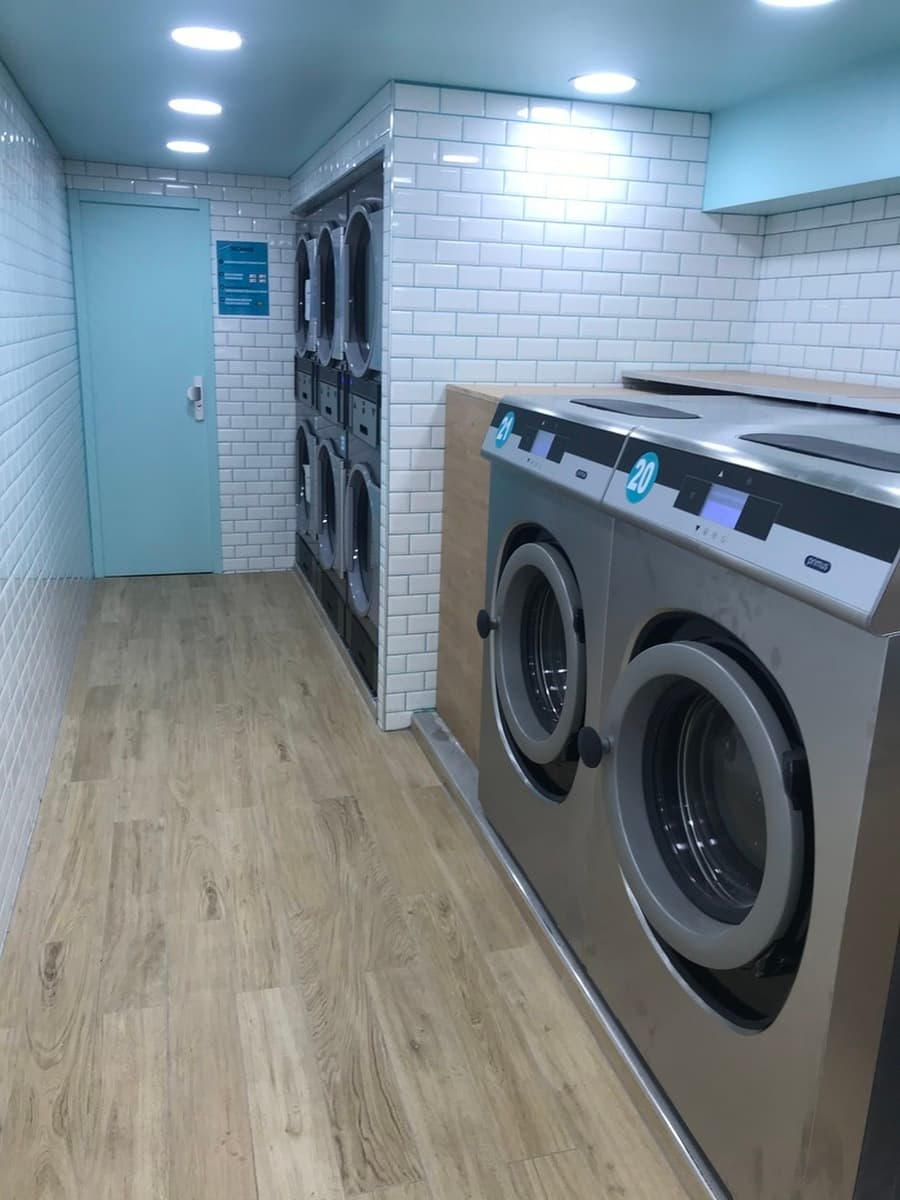 Laverie libre-service Ma Pince à Linge — Rue du Cherche-Midi, Paris 6è